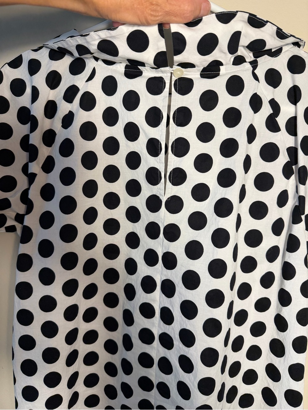 Ann Taylor Black and White Polka Dot Short Sleeve Top - Picture 4 of 8